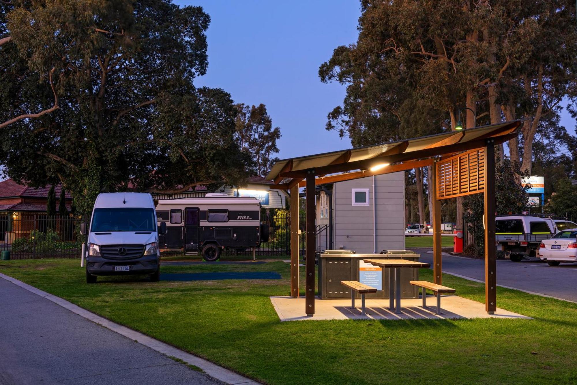 Discovery Parks - Perth Airport Buitenkant foto